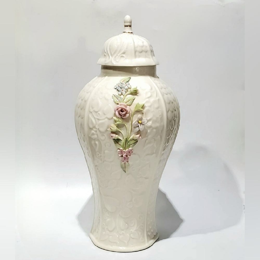 12" Belleek Peacock & Flowers Porcelain Millennium Covered Vase
